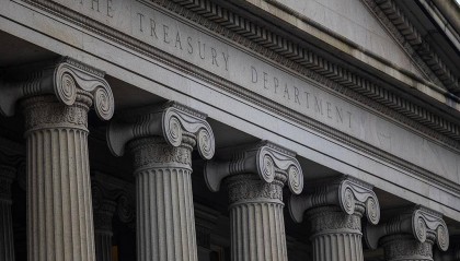 美国根本拦不住!首批中国货物抵达伊朗,外媒直言:只有中国办得到