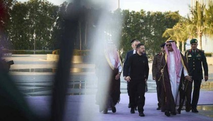 泽连斯基改口,但并未“臣服”