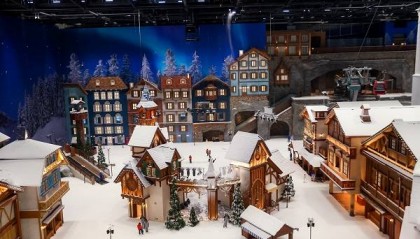 耀雪冰雪世界持续升级场馆软硬件 开辟初学者练习专区 增设滑雪风险提示牌