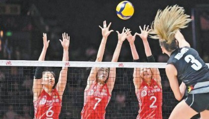 中国女排封住“尖矛”拿下首胜