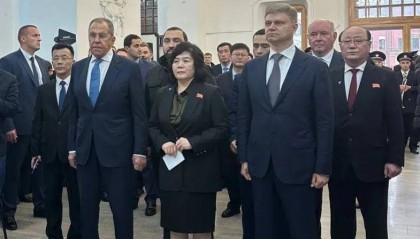 崔善姬抵达莫斯科