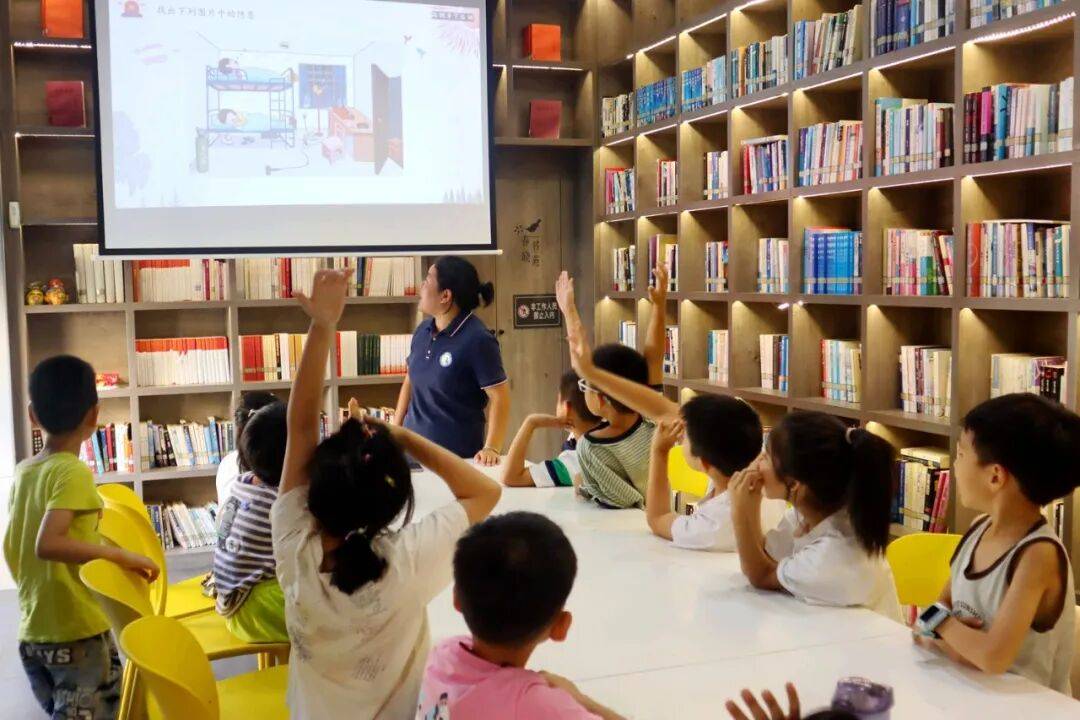 趣味实践+科学实验！义乌：“烈火小英雄”消防安全探险活动进社区
