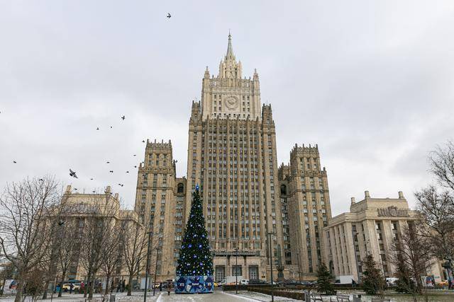 俄外交部发言人:美向乌提供“战斧”导弹无助于解决冲突