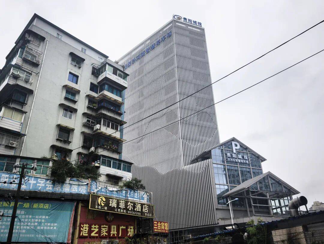 两分钟一键存取！这座贵州最高智慧停车场破解停车难题