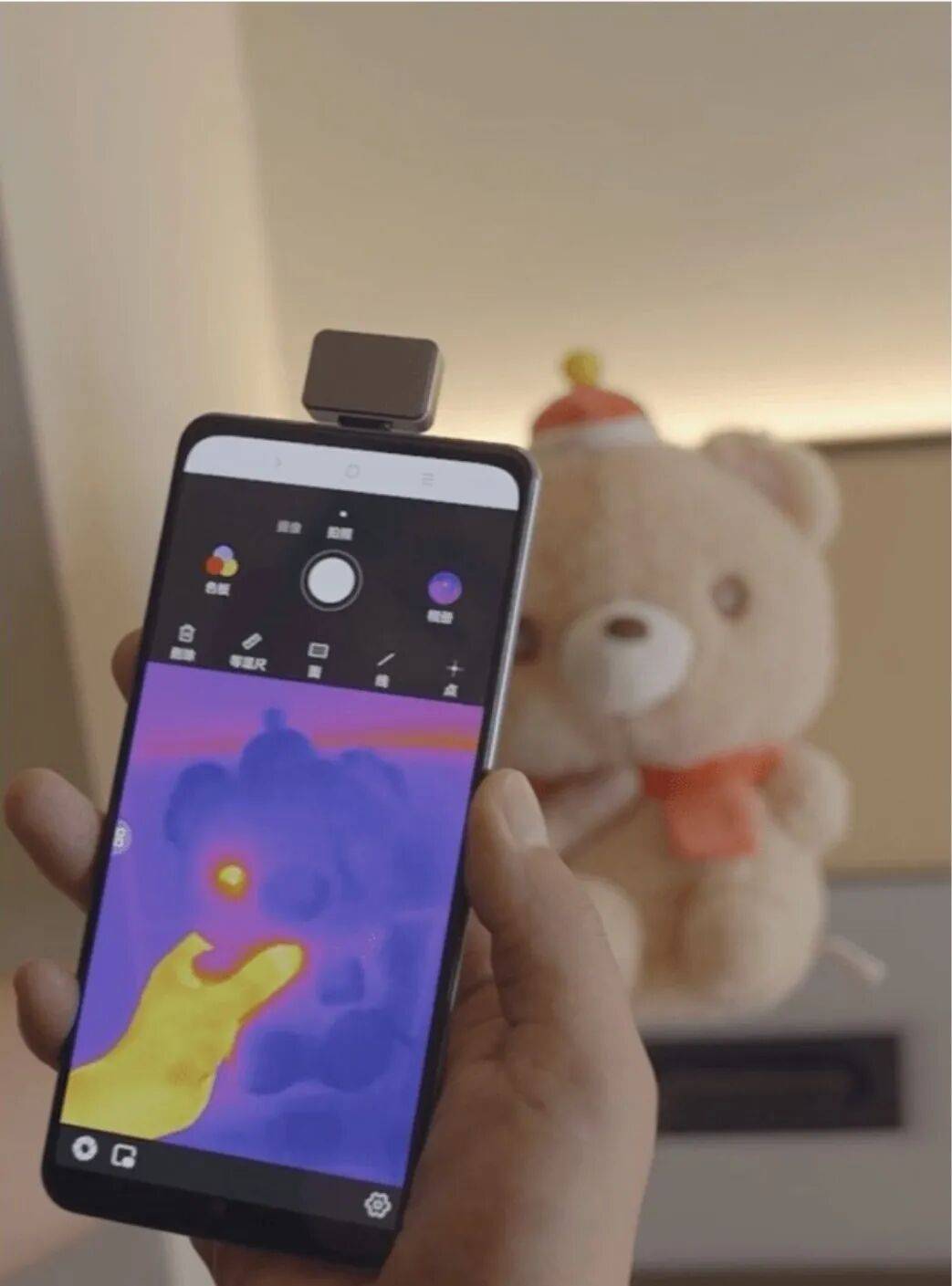 湖南医生17分钟的瓜里，藏着一个更大的危机