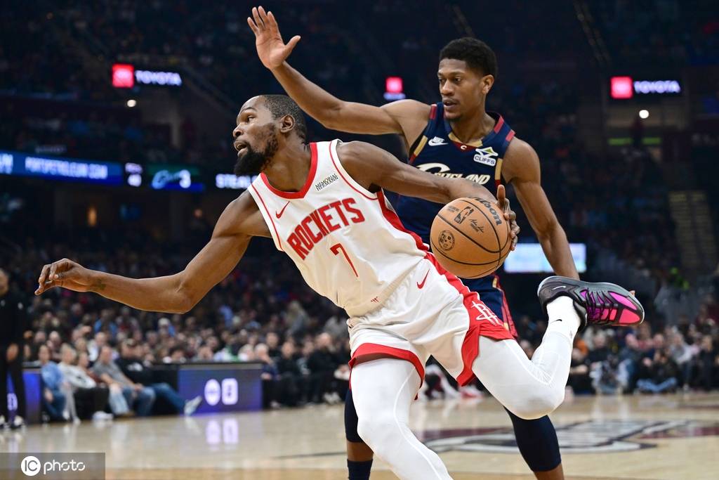 杜兰特20分申京28+11+7 火箭胜骑士迎5连胜