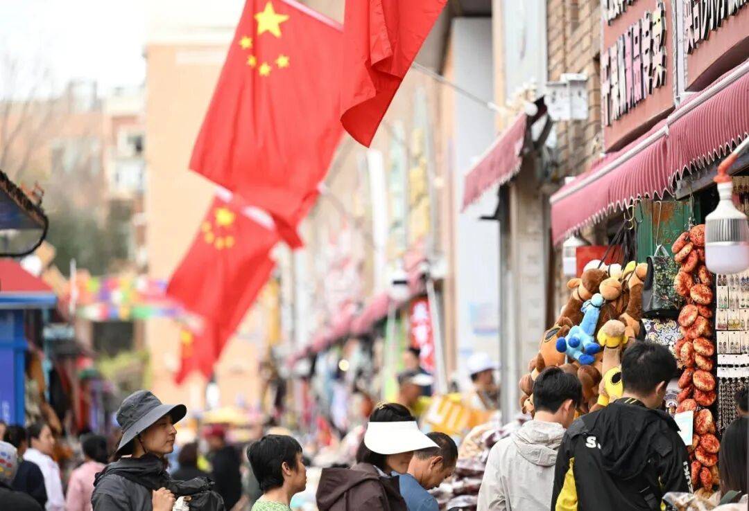 为何说新疆反分裂斗争具有长期性、复杂性、尖锐性?