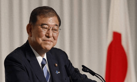 57：37！日本最新民调出炉，高市早苗怕啥来啥，果然不出中国意料
