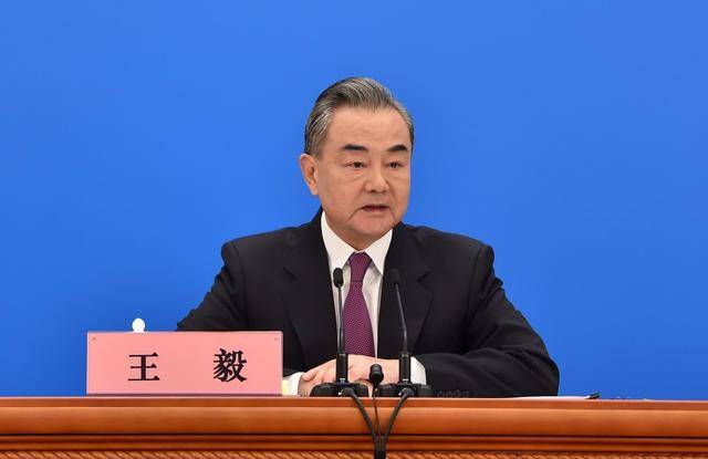安世中国走向独立,反手下了“逐客令”,荷兰致电王毅外长,许下2大承诺