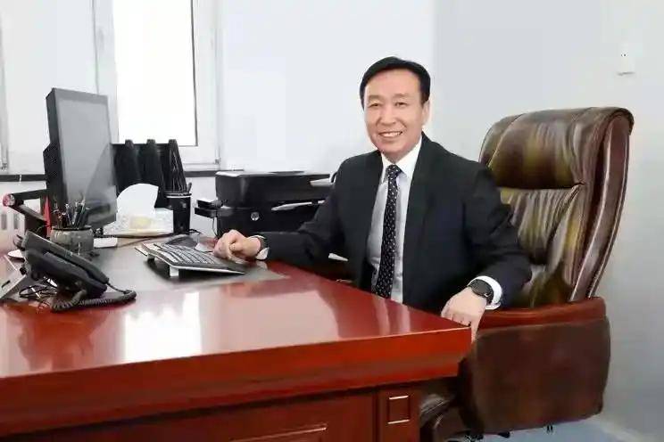 延边大学党委书记杜锐,主动向组织交代问题;长期在高校任职,曾任吉林农业大学党委副书记、校长