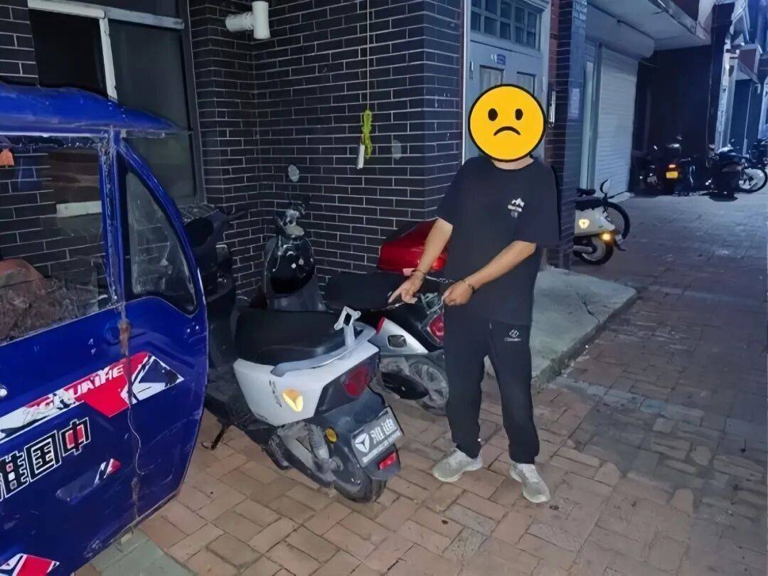 现实版“自投罗网”:内蒙古一男子偷电动车后逃窜,却一头扎进警营健身房……