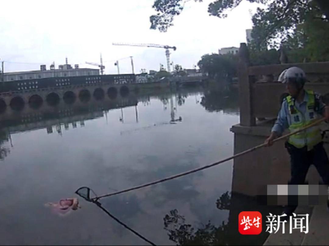 溺水后水面“躺平”近一小时！苏州女子靠冷静仰漂撑到警方救援