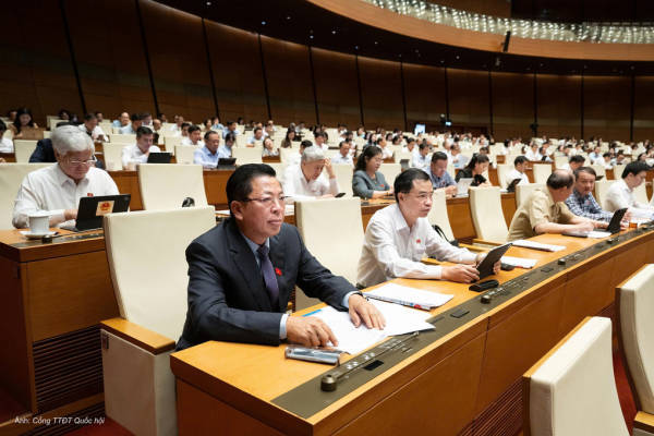 越南为这条连接中越的铁路增加投资200多亿,钱都花哪儿了?