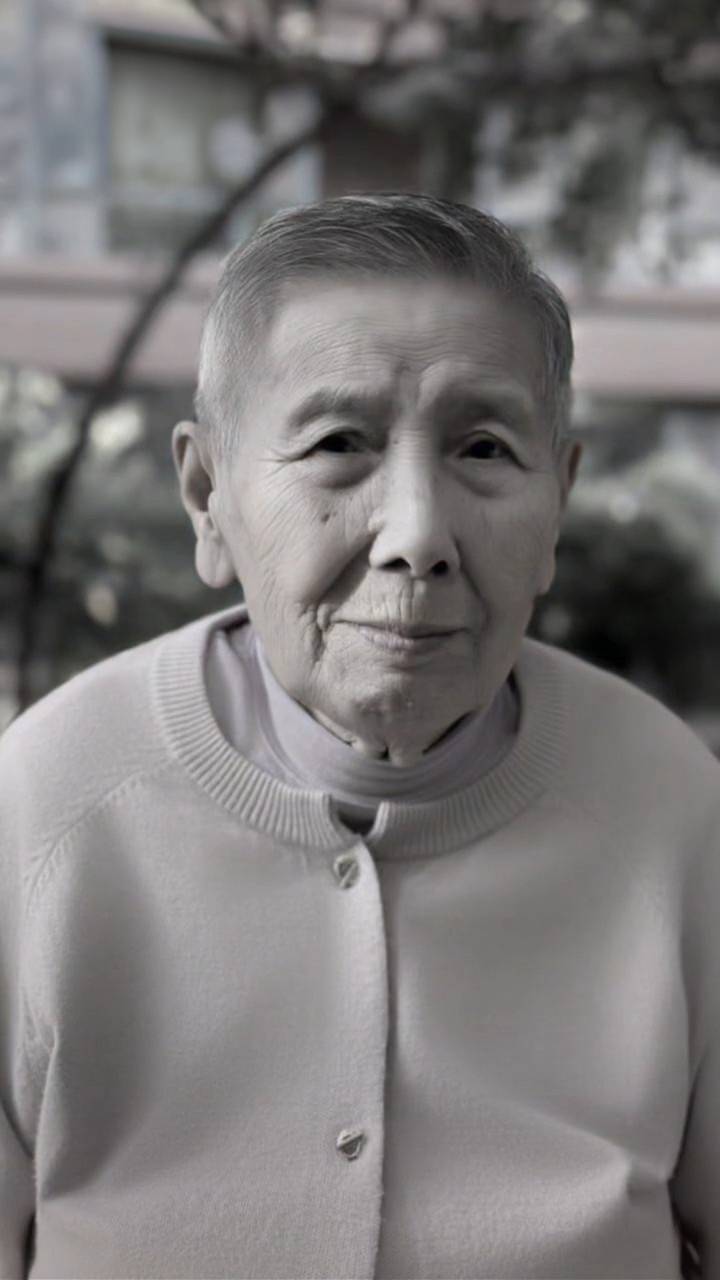 网红曹奶奶安详离世,享年94岁,生前患有阿尔茨海默病