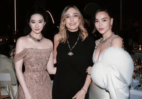 品牌人员回应刘亦菲合照裁掉越南女星:裁掉他人没有任何负面含义